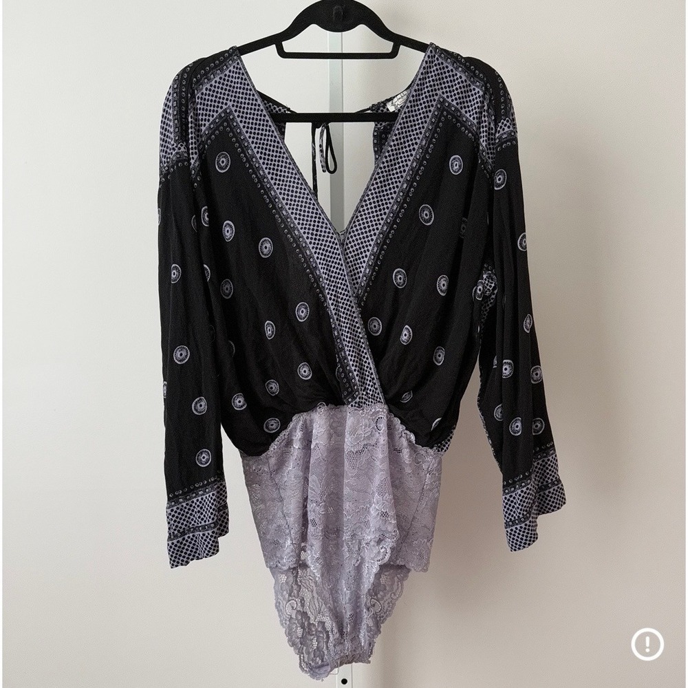 Free People L Black Medallion Lace Bodysuit Beachy Relaxed Shabby Festival Top